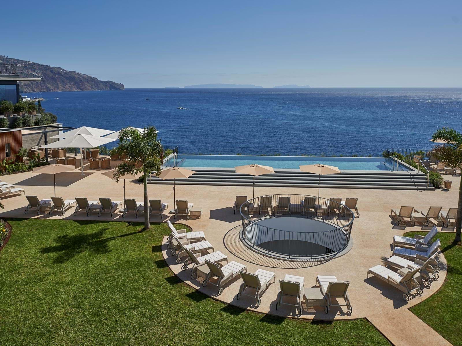 Les Suites At The Cliff Bay Madeira Luxury Retreat Black Opal les-suites-at-the-cliff-bay-madeira-luxury-retreat-black-opal